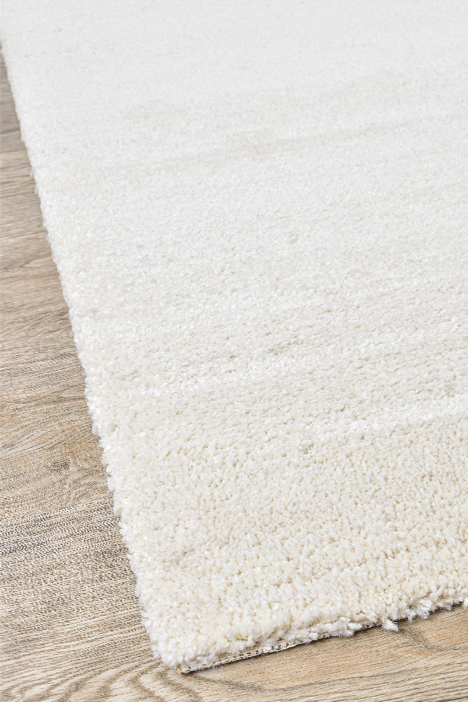 Calympso 17 Cream Rug